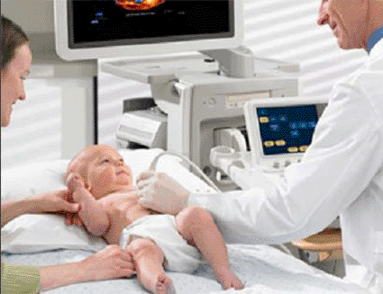 Imagen: El sistema de ecocardiografía iE33 para pacientes neonatales (Foto cortesía de Philips Healthcare).